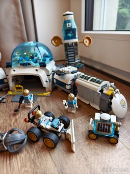 Lego 60350 Lunárna výskumná základňa - 8