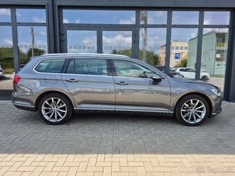 Volkswagen Passat Variant 2.0 TDI Highline DSG LED - 8