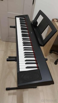 Elektronický klavír - 8