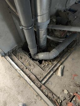 VODÁR / KÚRENÁR - 8