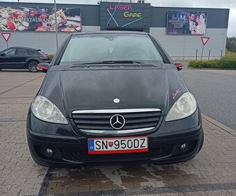 Mercedes Benz A180 - 8