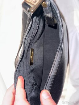 Givenchy originál - 8