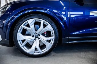 Audi RSQ8 - 8