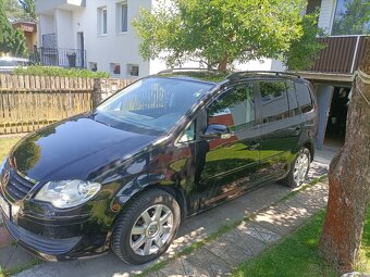 Volkswagen Touran - 8