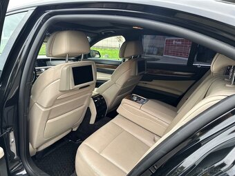 Bmw 740D - 8