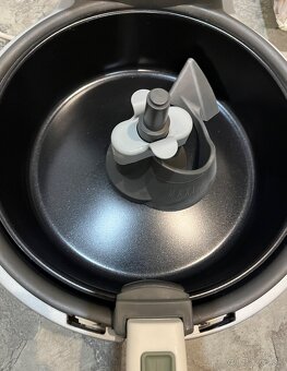 Tefal FZ 700037 ActiFry teplovzdušná fritéza - 8