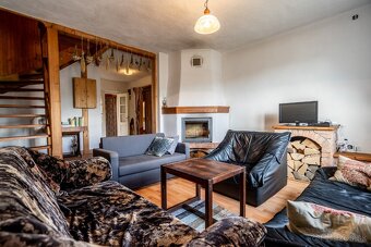 Rodinný dom vhodný aj ako víkendové sídlo - 8