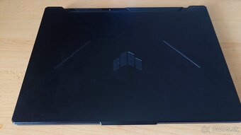 ASUS TUF GAMING F15 - 8