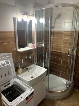 PRIESTRANNÝ 2-IZB BYT,LOGGIA, ATRAKTÍVNA LOKAL., NOVÉ MESTO - 8