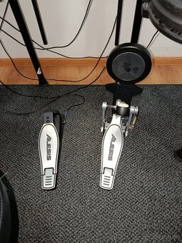 Bicie alesis - ako nové - 8