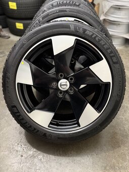 Zimná sada Volvo 5x108 R19 , 245/45/19 Volvo EX30 - 8