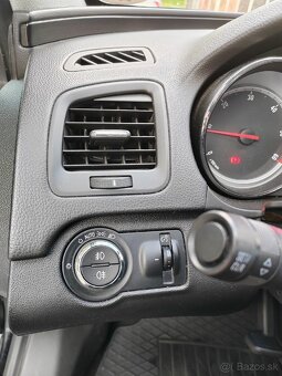 Opel Insignia 2.0 CDTI Cosmo, 118 kW, r.v. 2011 - 8