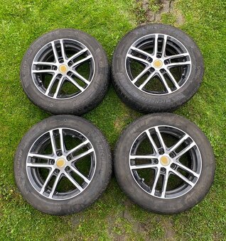 Predám sadu zimných pneumatík 5x108 215/55 R 16 - 8