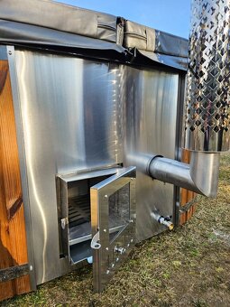 KVADRÁTOVÁ KÚPACIA KAĎA-Nitra - 8