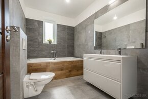 REZERVOVANÉ Dom kráľovských rozmerov. 7i Nová Baňa. - 8