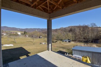 BEDES | Rod.dom v štádiu hrubej stavby, 128m2, pozemok 549m2 - 8