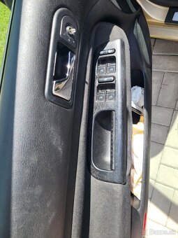 VW Golf 4 1.9 Tdi 66 Kw M5 - 8