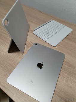 iPad 10.9" Wi-Fi 64GB Strieborný (10. gen.) + Apple Magic K - 8