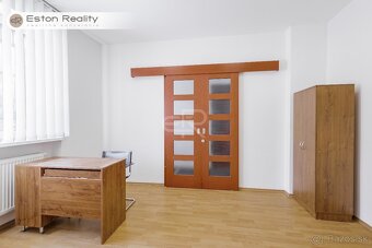 Prenájom kancelária 25 m2 + parkovacie miesto, Vajanského - 8