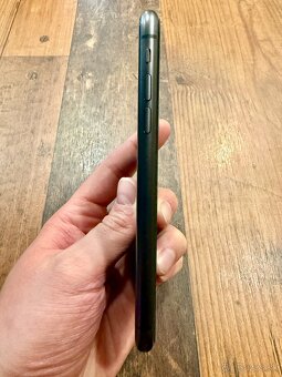 iPhone 11 black 128 GB - 8