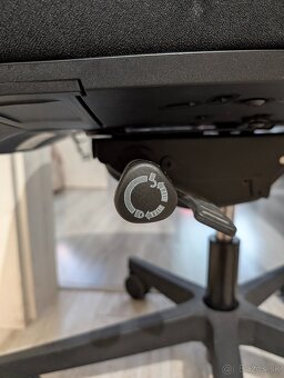 Predám luxusnú kancelársku stoličku ANTARES MOTION - 8