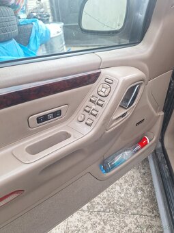 Jeep Grand Cherokee - 8