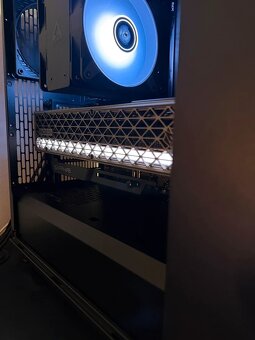 Grafická karta (GPU) SAPPHIRE NITRO+ AMD Radeon RX 9070 XT G - 8