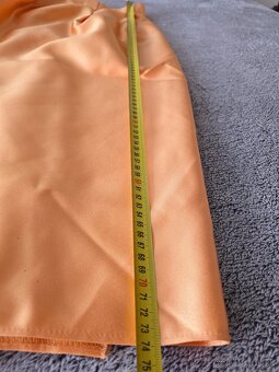 Oranžové závesy - 8