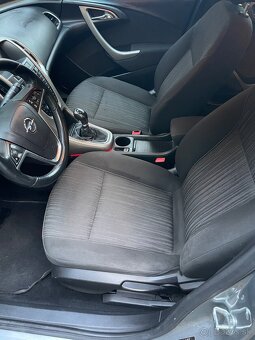 Opel Astra 1.7 CDTI - 8