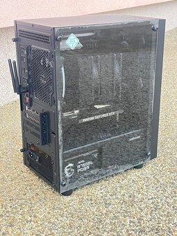 i5 10400F \\ 32GB \\ RTX 4060 8GB \\ NVME 1TB+HDD - 8
