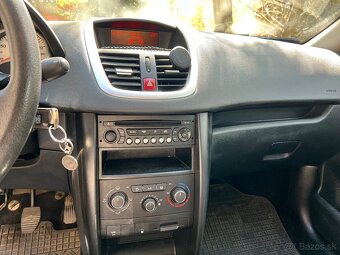 Peugeot 207 - 8