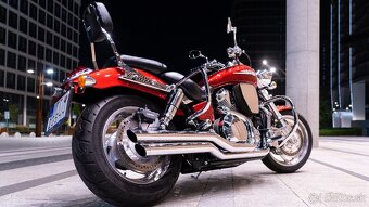 Honda VTX 1800 - 8