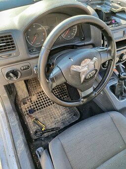 lacno predam diely na golf 5 tdi 77kw BXE - 8