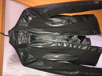 NOVÁ GUESS originál kozenkova damska bundicka S - 8