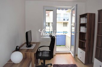 PRENÁJOM 4 izbový zariadený byt s garážou, Južná ulica, Čerm - 8