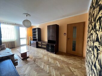 Predám 2-izbový byt s balkónom v centre Piešťan - 8