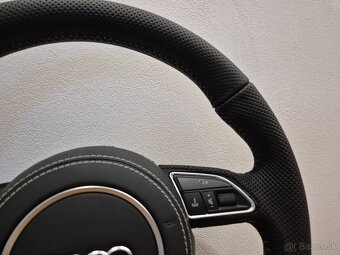 AUDI MULTIFUNKCNY PERFOROVANÝ VOLANT - 8
