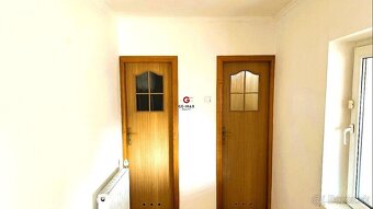Rodinný dom s priestranným pozemkom, dvoma altánkami a multi - 8