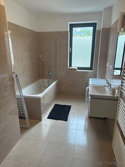 Prenájom 2-izbového bytu v novostavbe s garážovým státím - 8