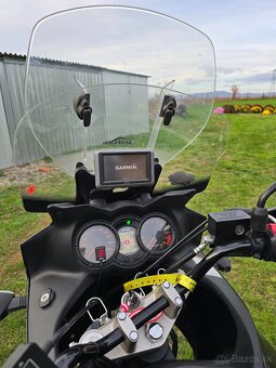 Suzuki DL650 V-STROM - 8