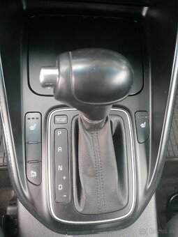 Kia carens - 8