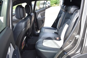 Kia Sportage 1.7 CRDi 2WD Gold - 8