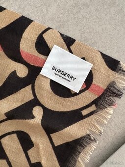 Burberry originál tenký šál, šatka, pc 339€ - 8