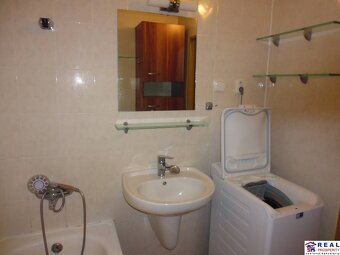 3-izb. byt s loggiou: KOMPLET ZARIADENÝ a ZREKONŠTR., 65 m2 - 8