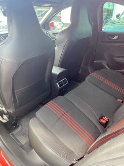 Renault Mégane TCe 160 GPF R.S.Line EDC - 8