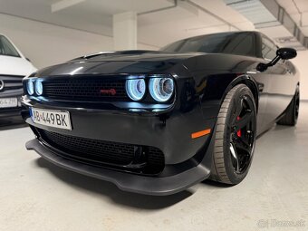 Dodge Challenger SRT 392 6.4l - 8