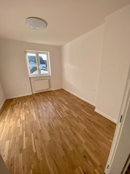 Predám 3 Izb byt v centre mesta Komárno - 8