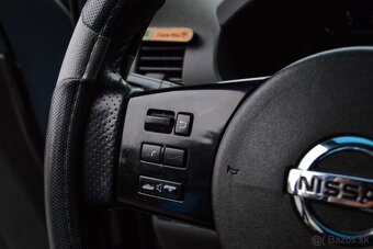 Nissan Navara DoubleCab 2.5D LE A/T - 8