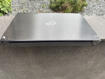 Notebook na hry s NVIDIA GeForce - 8