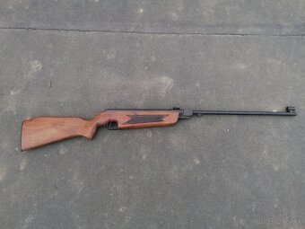 Predám vzduchovka Slavia 631 model 77 - 8